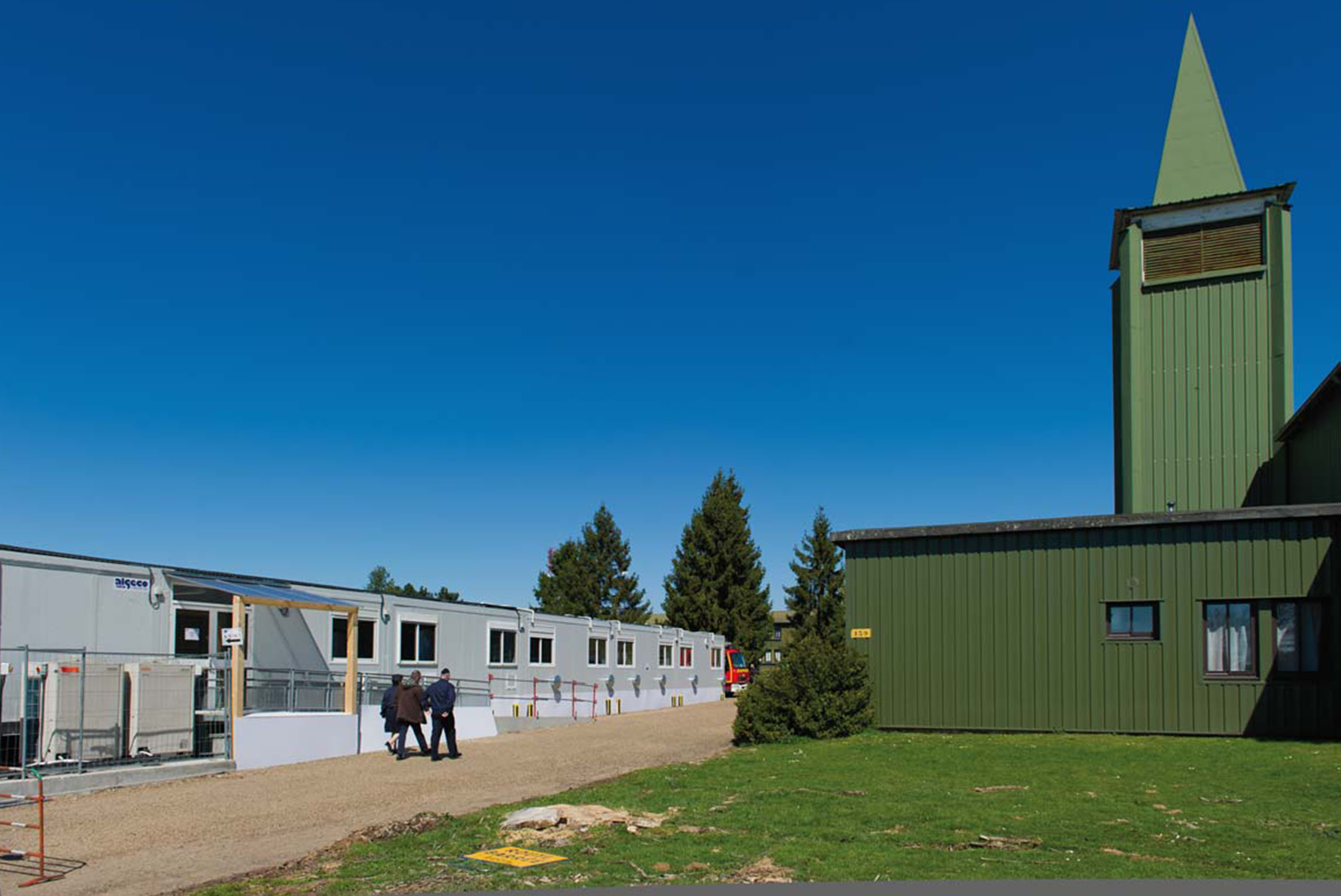 complexe de bâtiments modulaires ALGECO® en plein air