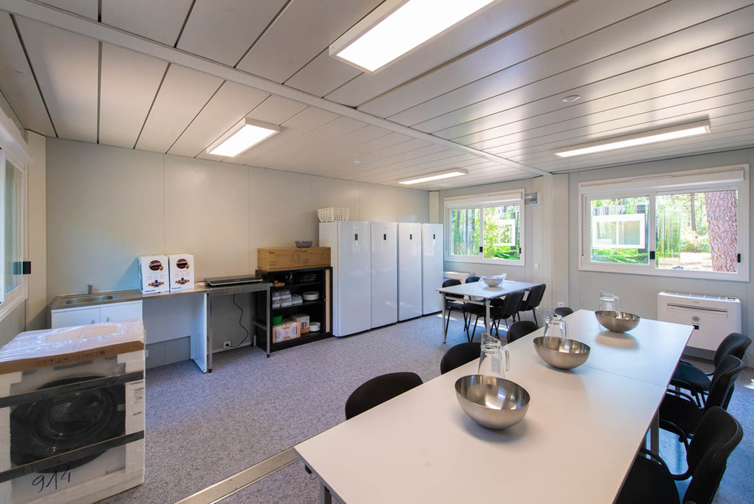 Salle à manger modulaire ALGECO® avec Kitchenette à Arès (Bassin d’Arcachon)