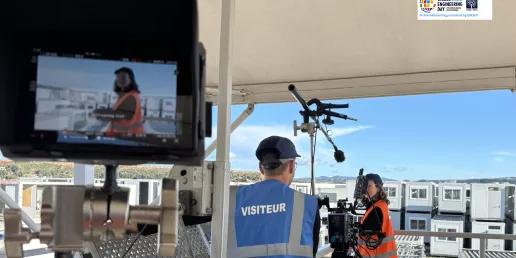 Coulisse de tournage des vidéos sur site modulaire Algeco pour le WED 2026