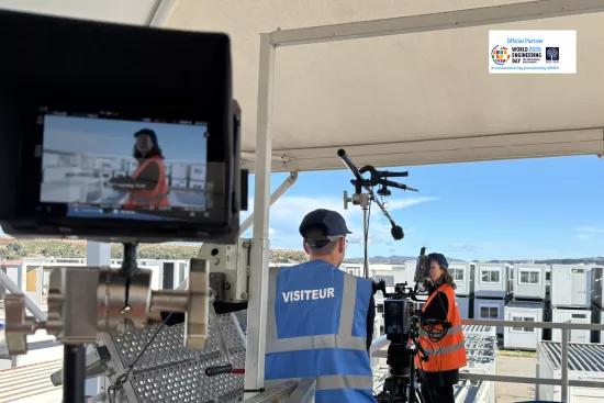 Coulisse de tournage des vidéos sur site modulaire Algeco pour le WED 2026