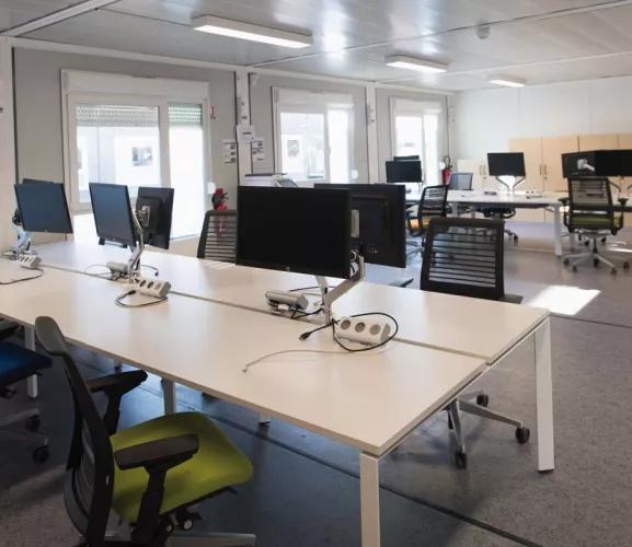 mobilier bureaux 94 Postes de travail, bureaux, Open Space