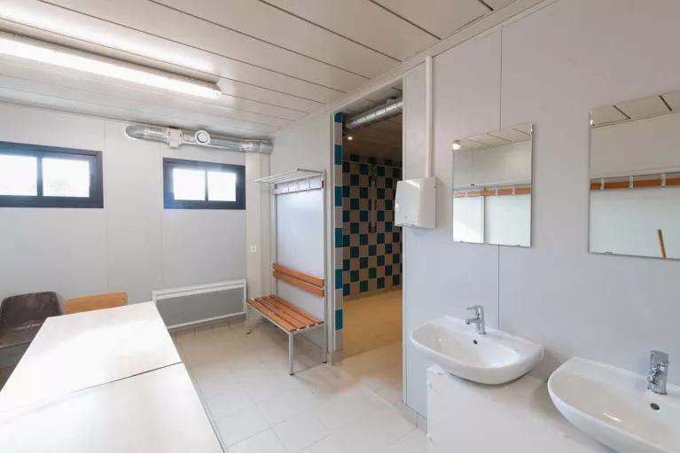 VESTIAIRES SPORTIF SERVON