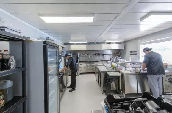 Une paillote en modulaire, une réalisation signée Algeco !
