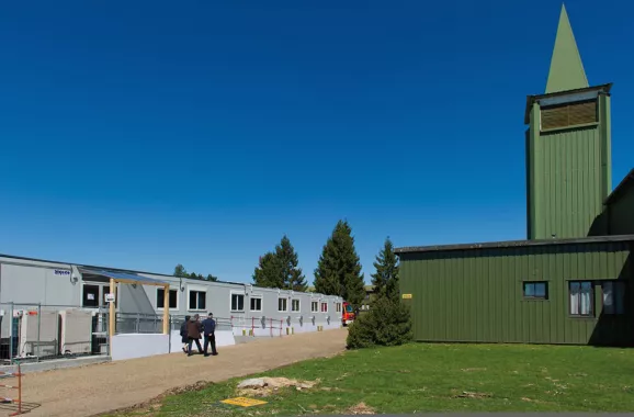 complexe de bâtiments modulaires ALGECO® en plein air