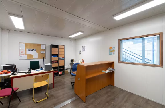 Bureau administratif du lycée modulaire ALGECO® Pierre de Coubertin à Meaux