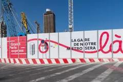 barrières de sécurité de chantier type palissade pour une gare de métro du Grand Paris Express