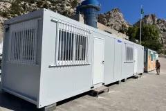 Module ALGECO® installé en extérieur sur un site rocheux